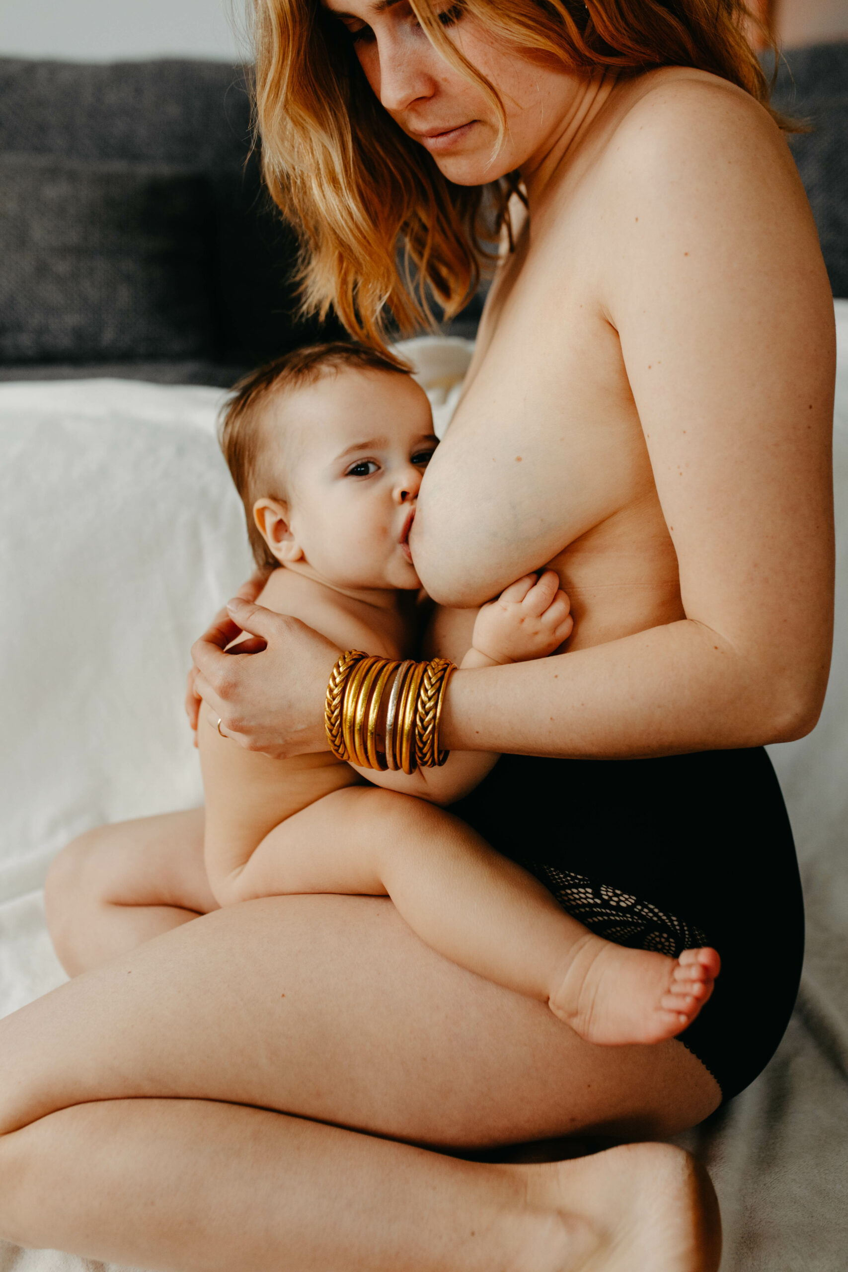 seance photo peau a peau - photographe nouveau ne a domicile essonne - alexandra leguay